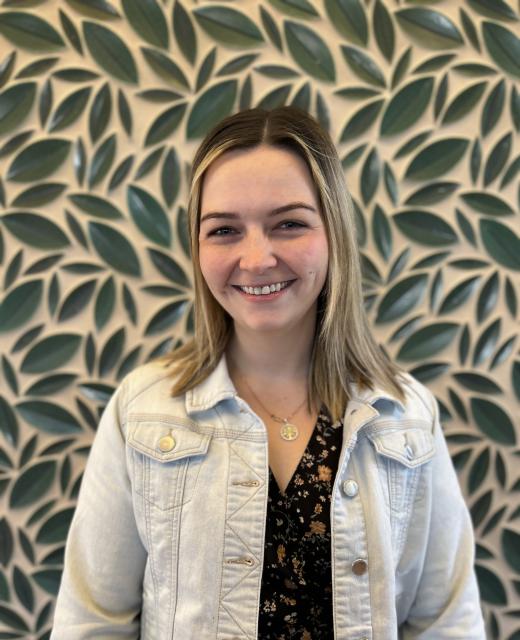 Miss Courtney Hobman